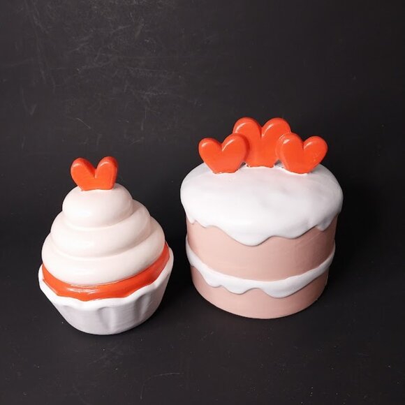 Target Bullseye Playground: Ceramic Cake and Cupcake Decor - Picture 1 of 7